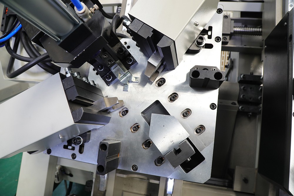 Four Head Aluminum Corner Crimping Machine
